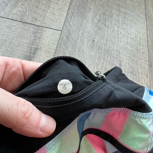 Lululemon Speed Short *2-way Stretch in Pop Plaid Reflective Multi - Picture 5 of 9